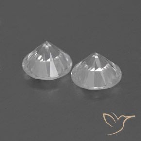 Zircon Gemstones in 5.5 mm (calibrated) Size for Sale, Zircon Stones in White Color