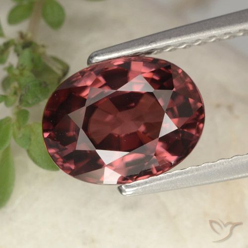 Merlot Red Циркон Камень - 3.1ct Фасетный Овал (ID: 375417)