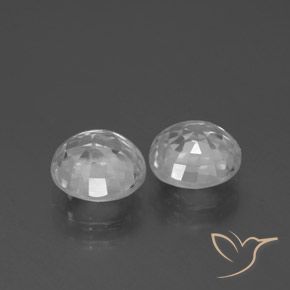 Zircon Gemstones in 7 mm (calibrated) Size for Sale, Zircon Stones in White Color