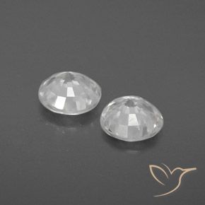 Zircon Gemstones in 7 mm (calibrated) Size for Sale, Zircon Stones in White Color