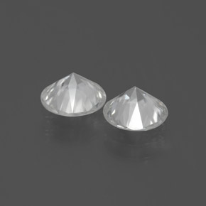 Zircon Gemstones in 6.5 mm (calibrated) Size for Sale, Zircon Stones in White Color