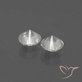 Zircon Gemstones in 6 mm (calibrated) Size for Sale, Zircon Stones in White Color