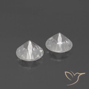 Zircon Gemstones in 7.5 mm (calibrated) Size for Sale, Zircon Stones in White Color