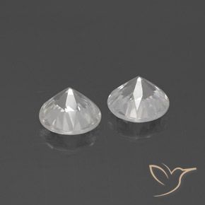 Zircon Gemstones in 7 mm (calibrated) Size for Sale, Zircon Stones in White Color
