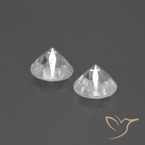 Zircon Gemstones in 7 mm (calibrated) Size for Sale, Zircon Stones in White Color
