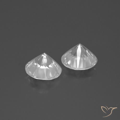 Zircon Gemstones in 7 mm (calibrated) Size for Sale, Zircon Stones in White Color