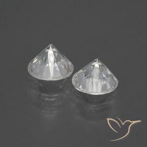 Zircon Gemstones in 7 mm (calibrated) Size for Sale, Zircon Stones in Warm White Color