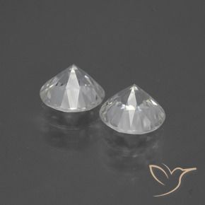 Zircon Gemstones in 7 mm (calibrated) Size for Sale, Zircon Stones in Warm White Color
