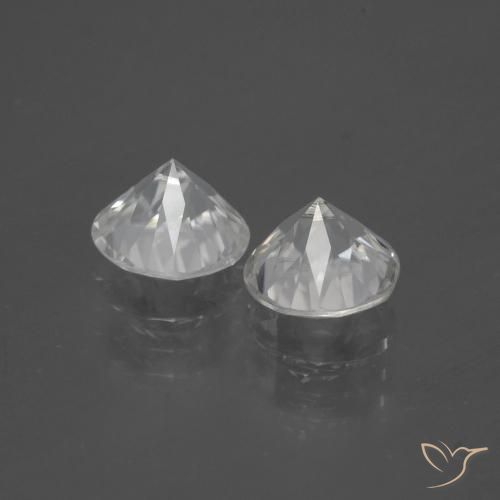Zircon Gemstones in 7 mm (calibrated) Size for Sale, Zircon Stones in Warm White Color