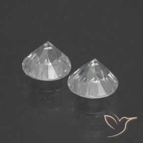 Zircon Gemstones in 6.5 mm (calibrated) Size for Sale, Zircon Stones in Warm White Color