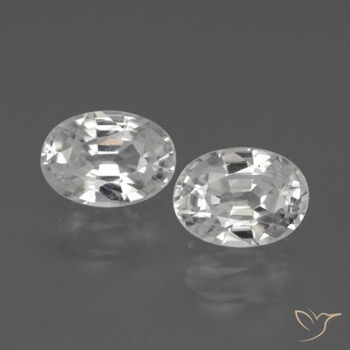 2,69 ct weißer Zirkon, 7 x 5,2 mm Ovalschliff aus Kambodscha, Photo A