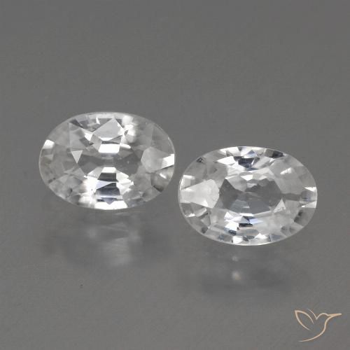 2,23 ct weißer Zirkon, 7 x 5,1 mm Ovalschliff aus Kambodscha, Photo A