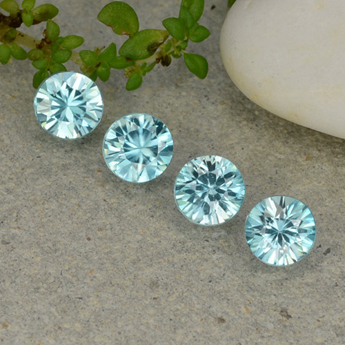 Lote de 4 piezas de Circón Celeste Circular de Camboya - Tamaño 4,4mm, peso 2,05 ct en total / promedio. 0,51 ct cada uno, dureza de Mohs 6.5 - 7.5 Adecuado para joyas de uso diario, Piedra del zodiaco Tauro, Photo A