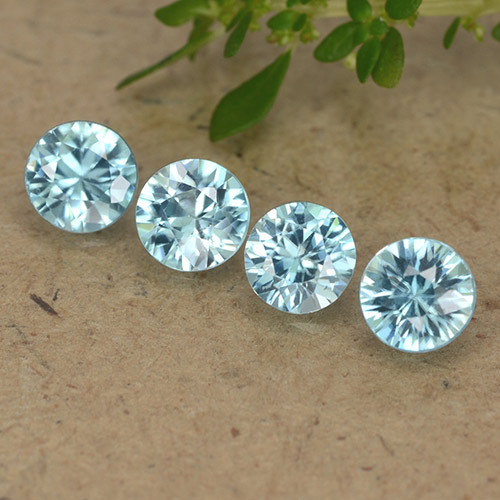 Light Blue Zircon Gem - 0.5ct Diamond-Cut (ID: 489772)