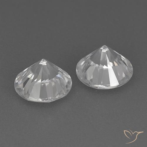 Zircon Gemstones in 7 mm (calibrated) Size for Sale, Zircon Stones in White Color