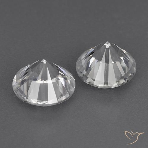 Zircon Gemstones in 7 mm (calibrated) Size for Sale, Zircon Stones in White Color
