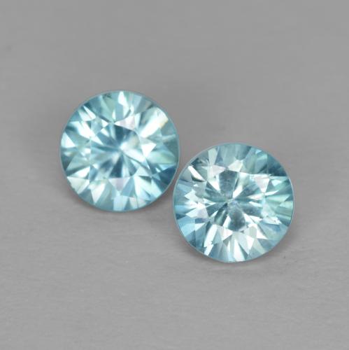 2 pezzi Zircone taglio rotondo abbinati di dimensioni 4,1mm, peso 0,85 ct totali / media. 0,43 ct ciascuno, Azzurro in purezza VS, pietra preziosa naturale , durezza Mohs 6,5 - 7,5 adatto per gioielli da indossare ogni giorno, Esibisce un'eccellente brillantezza, Photo A
