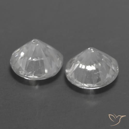 Zircon Gemstones in 6 mm (calibrated) Size for Sale, Zircon Stones in White Color