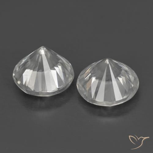 Zircon Gemstones in 5 mm (calibrated) Size for Sale, Zircon Stones in White Color